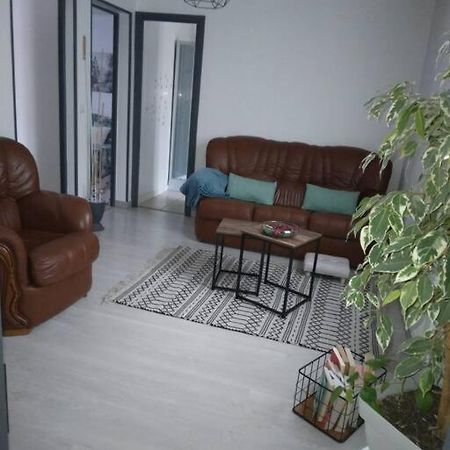 Appartement Cosy Avec Terrasse Vaux-Sur-Seine Екстериор снимка