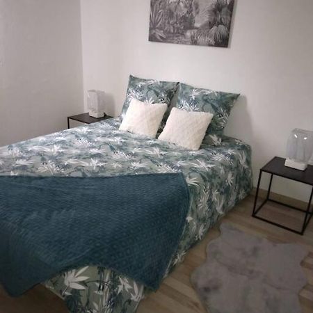 Appartement Cosy Avec Terrasse Vaux-Sur-Seine Екстериор снимка