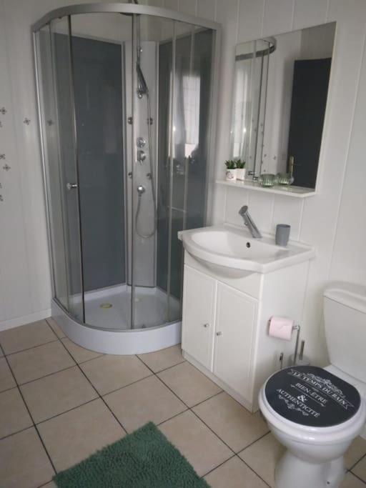 Appartement Cosy Avec Terrasse Vaux-Sur-Seine Екстериор снимка